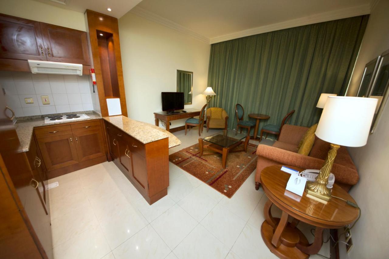Seasons Aparthotel Dubai