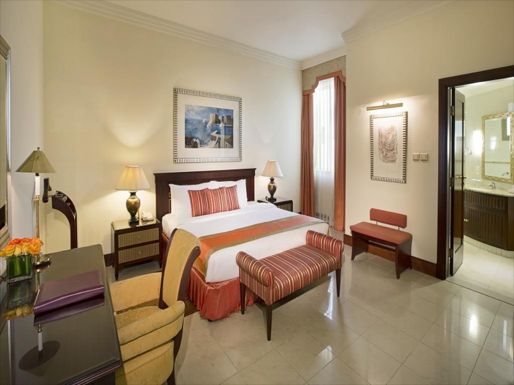 Seasons Aparthotel