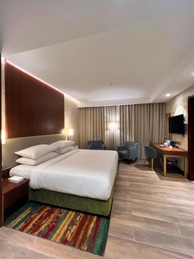 Seasons 4* Dubai