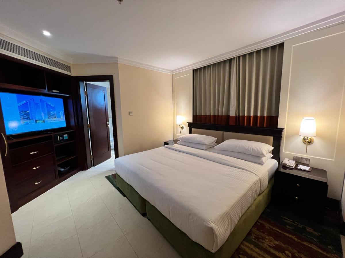 Aparthotel Seasons