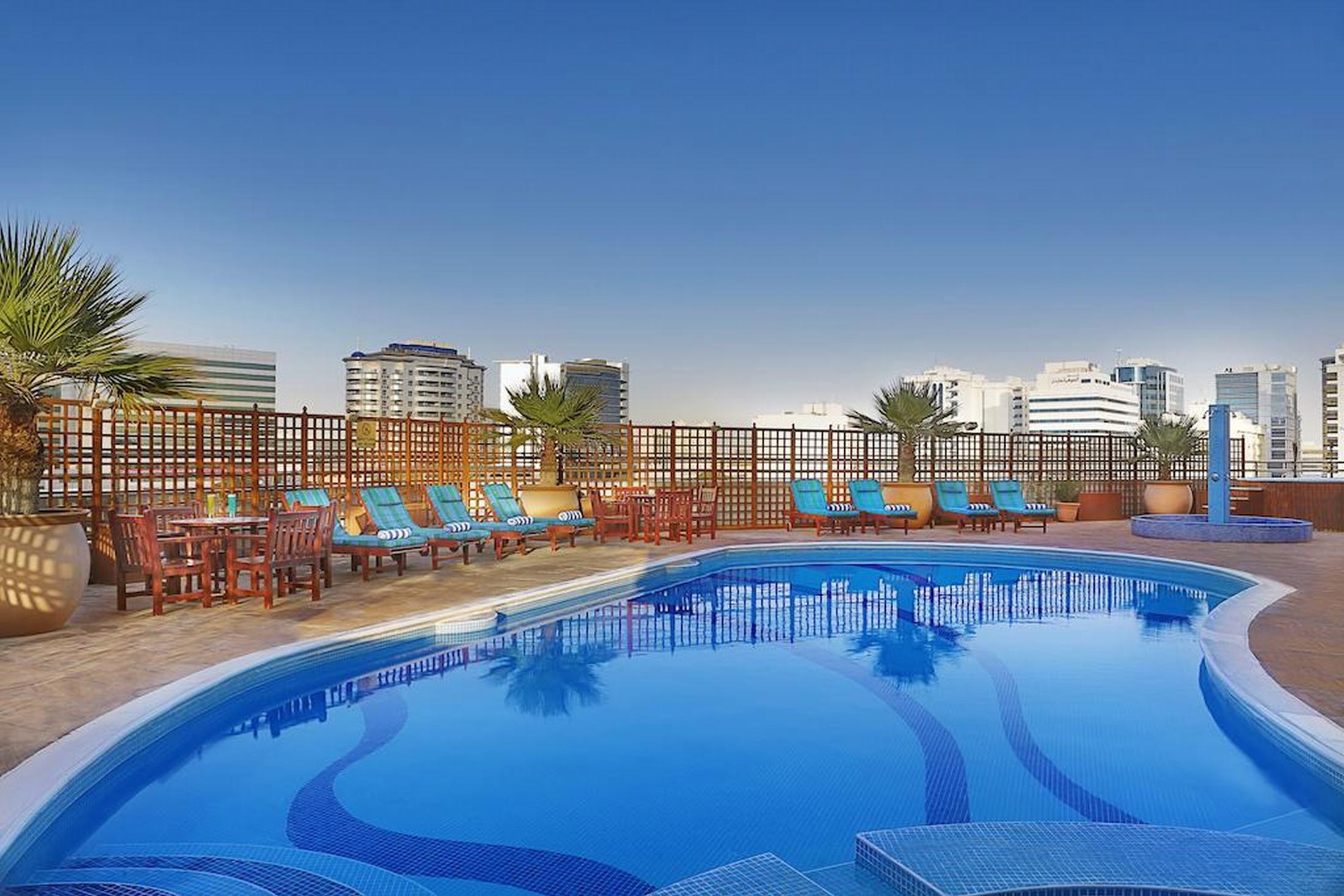 Seasons Aparthotel Dubai