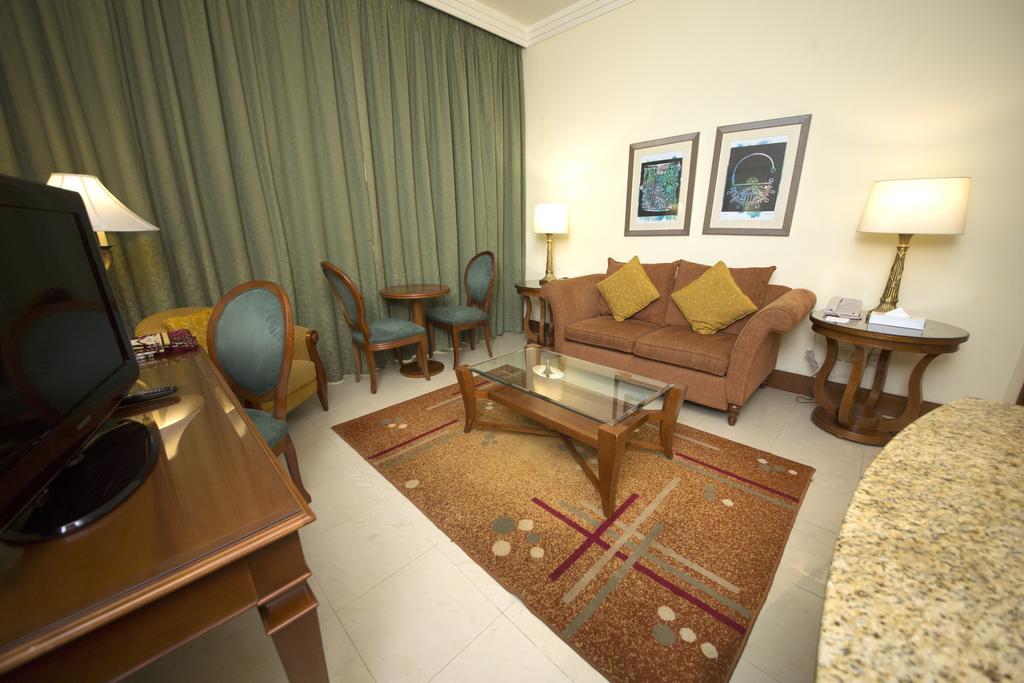 Seasons Aparthotel Dubai